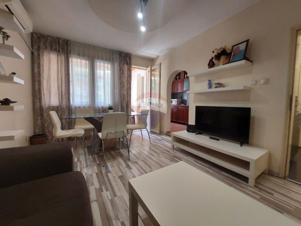 Тристаен апартамент в Варна, Централна поща - 81 кв.м за 2680 €/кв.м - Снимка #1