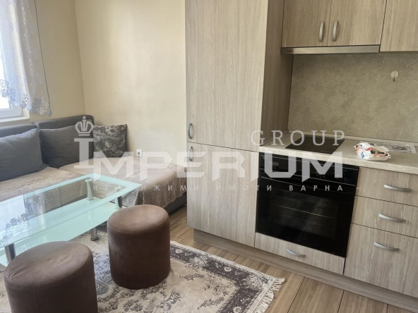 Дава се под наем Тристаен апартамент в Варна, Колхозен пазар - 85 кв.м за 510 € - Снимка #1
