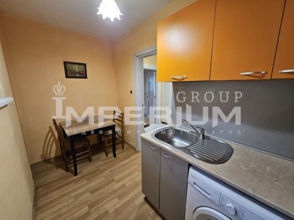 Дава се под наем Двустаен апартамент в Варна, Червен площад - 40 кв.м за 382.5 € - Снимка #1