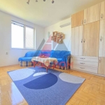 Дава се под наем Двустаен апартамент в Варна, Гръцка махала - 65 кв.м за 612 € - Снимка #1