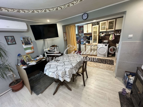 Къща в Търговище, Бряг - 80 кв.м за 1078 €/кв.м - Снимка #1