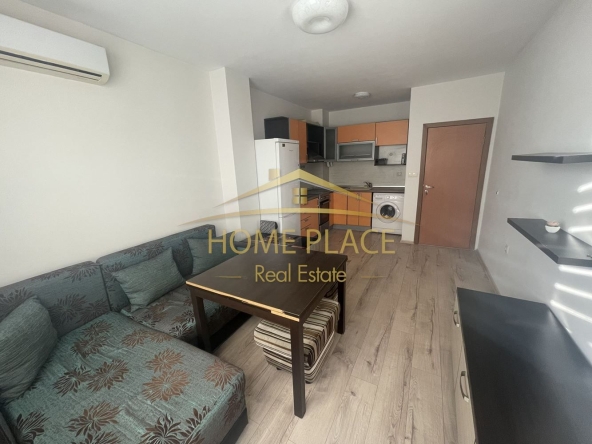 Дава се под наем Двустаен апартамент в Варна, Левски - 65 кв.м за 459 € - Снимка #1