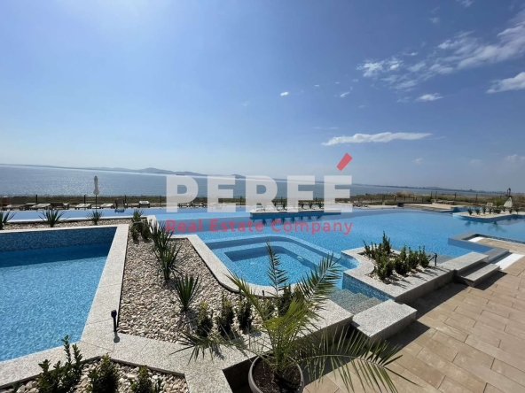 Двустаен апартамент в Поморие - 67 кв.м за 2800 €/кв.м - Снимка #1