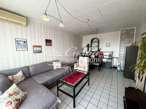 Тристаен апартамент в Шумен, Тракия - 78 кв.м за 1609 €/кв.м - Снимка #1