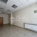 Дава се под наем Магазин в Шумен, Център - 35 кв.м за 255 € - Снимка #1