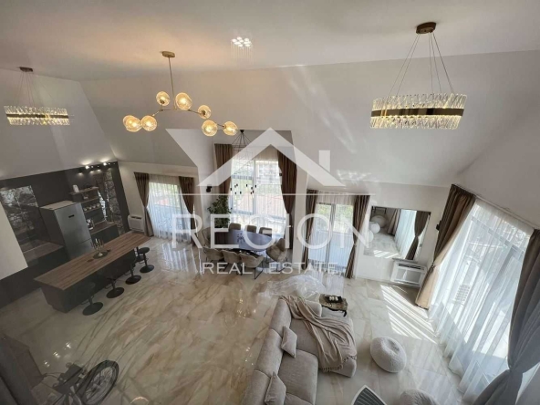 Дава се под наем Четиристаен апартамент в Варна, м-т Евксиноград - 230 кв.м за 2500 € - Снимка #1