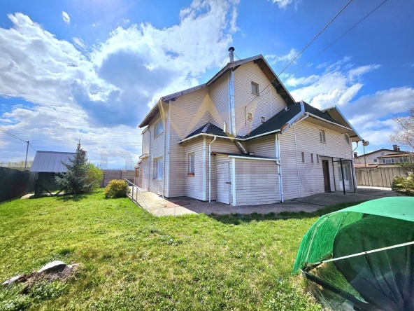 Къща в с. Мрамор, Област София-град - 380 кв.м за 1050 €/кв.м - Снимка #1