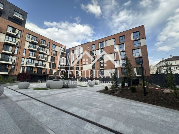 Двустаен апартамент в София, Красно село - 88 кв.м за 2489 €/кв.м - Снимка #1