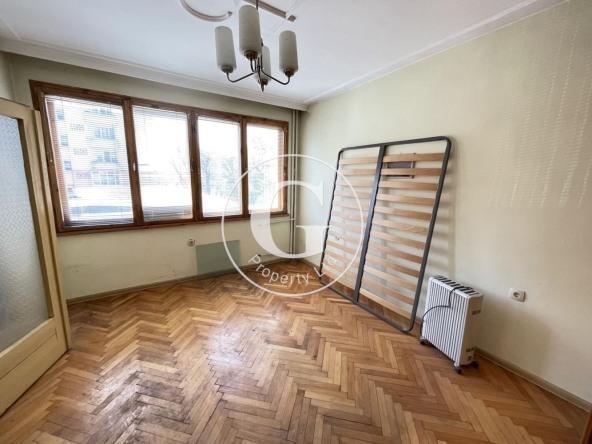 Тристаен апартамент в Перник, Център - 95 кв.м за 1153 €/кв.м - Снимка #1