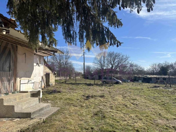 Къща в с. Засмяно, Област Варна - 100 кв.м за 350 €/кв.м - Снимка #1