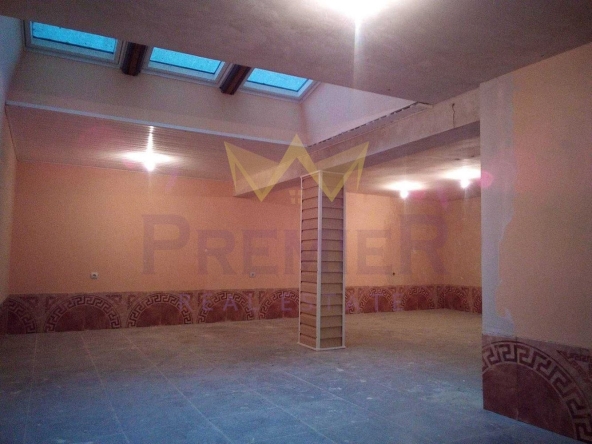 Офис в Варна, Колхозен пазар - 108 кв.м за 649 €/кв.м - Снимка #1