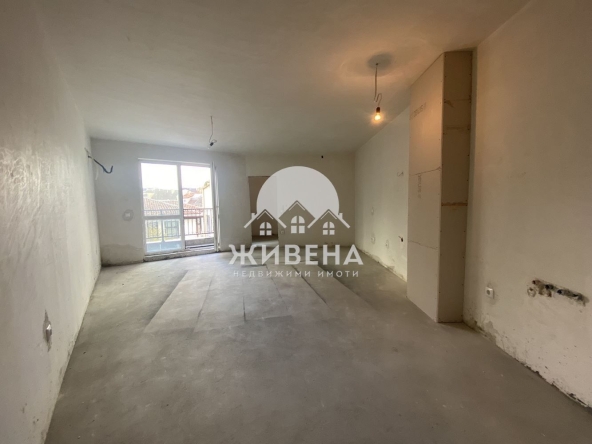 Тристаен апартамент в Варна, Операта - 101 кв.м за 2377 €/кв.м - Снимка #1