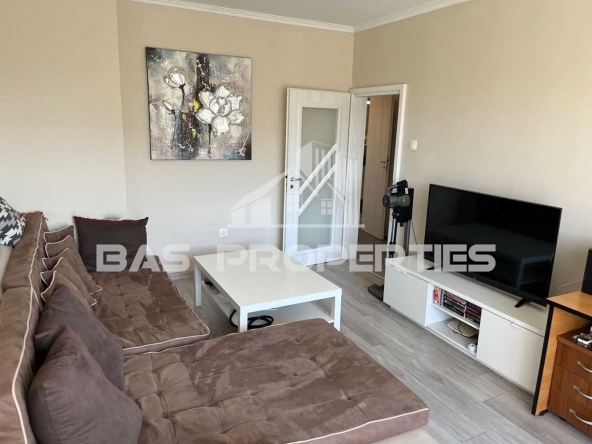 Двустаен апартамент в София, Център - 65 кв.м за 3385 €/кв.м - Снимка #1