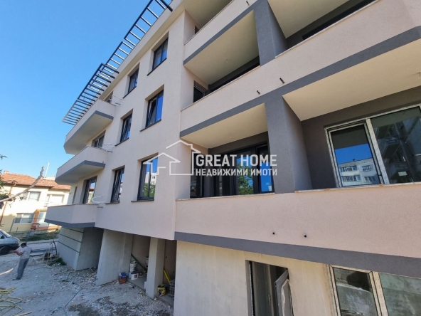 Тристаен апартамент в Търговище, Вароша - 109 кв.м за 1011 €/кв.м - Снимка #1