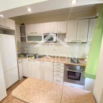 Дава се под наем Тристаен апартамент в Варна, Централна поща - 90 кв.м за 408 € - Снимка #1