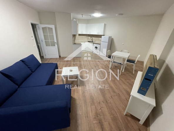 Дава се под наем Двустаен апартамент в Варна, Левски - 65 кв.м за 561 € - Снимка #1