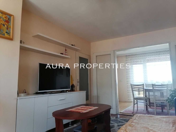 Тристаен апартамент в Разград, Житница - 93 кв.м за 922 €/кв.м - Снимка #1