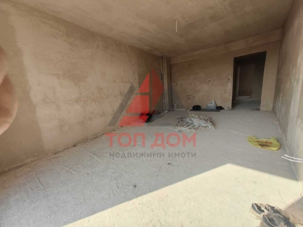 Тристаен апартамент в Варна, Център - 98 кв.м за 1898 €/кв.м - Снимка #1