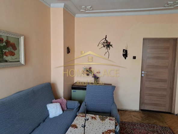 Дава се под наем Четиристаен апартамент в Варна, Колхозен пазар - 80 кв.м за 459 € - Снимка #1