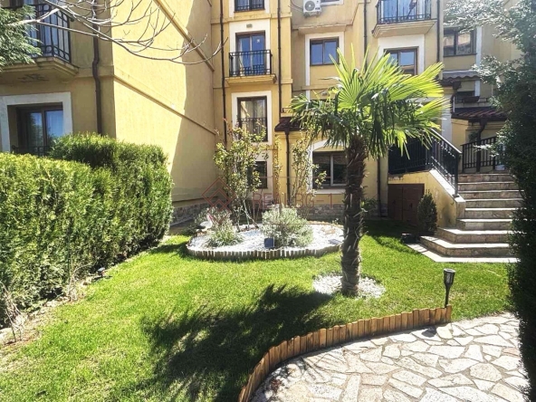 Двустаен апартамент в с. Кранево, Област Добрич - 62 кв.м за 1162 €/кв.м - Снимка #1