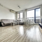 Дава се под наем Тристаен апартамент в Пловдив, Център - 94 кв.м за 459 € - Снимка #1