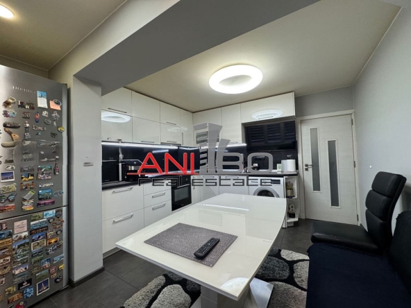 Четиристаен апартамент в Варна, Владислав Варненчик - 90 кв.м за 1733 €/кв.м - Снимка #1