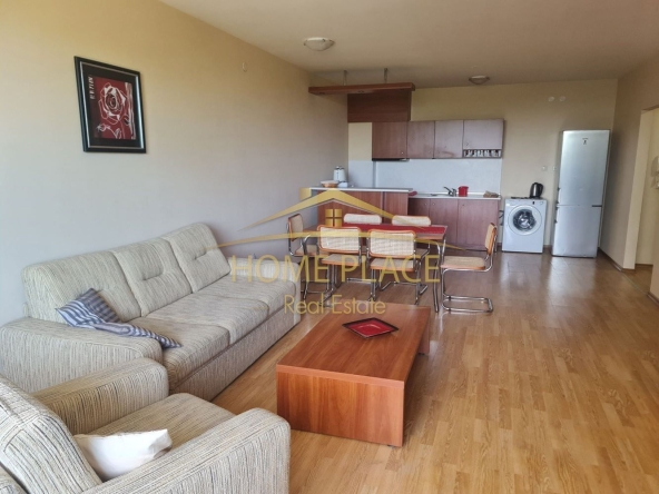 Дава се под наем Тристаен апартамент в к.к. Златни пясъци - 125 кв.м за 1530 € - Снимка #1