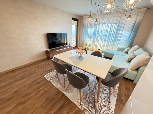 Двустаен апартамент в к.к. Св.Св. Константин и Елена - 63 кв.м за 2905 €/кв.м - Снимка #1