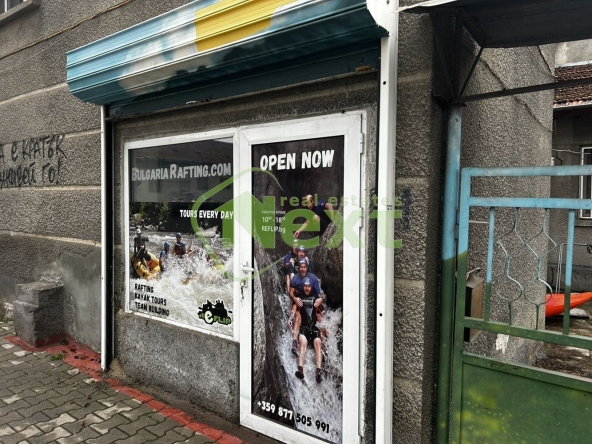 Дава се под наем Магазин в София, Център - 8 кв.м за 155 € - Снимка #1