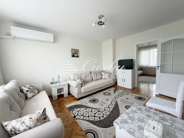 Двустаен апартамент в Шумен, Тракия - 55 кв.м за 1530 €/кв.м - Снимка #1