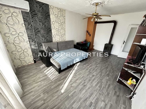 Двустаен апартамент в Разград, Орел - 62 кв.м за 946 €/кв.м - Снимка #1