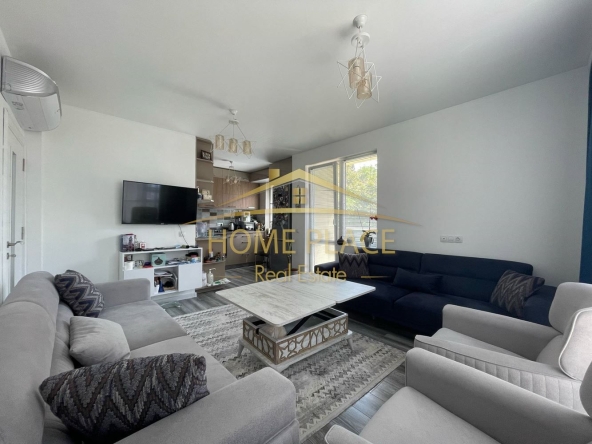 Дава се под наем Тристаен апартамент в Варна, Бриз - 95 кв.м за 765 € - Снимка #1