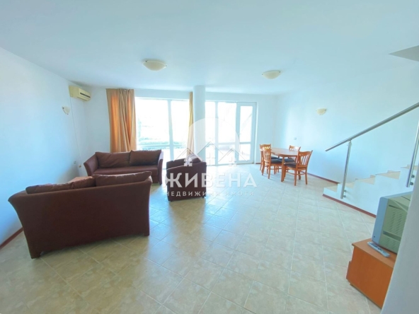 Тристаен апартамент в с. Божурец, Област Добрич - 189 кв.м за 339 €/кв.м - Снимка #1