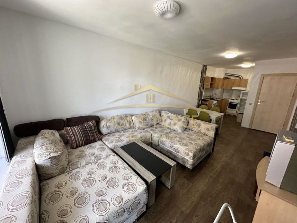 Дава се под наем Двустаен апартамент в Варна, ХЕИ - 80 кв.м за 408 € - Снимка #1