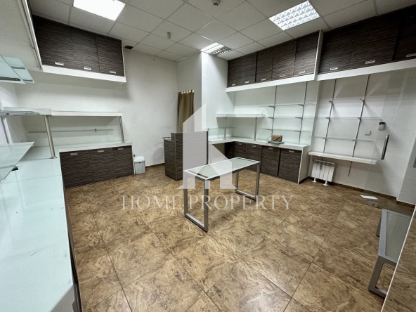 Дава се под наем Офис в София, Младост 1А - 50 кв.м за 204 € - Снимка #1