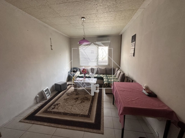 Тристаен апартамент в Пловдив, Кючук Париж - 57 кв.м за 2000 €/кв.м - Снимка #1