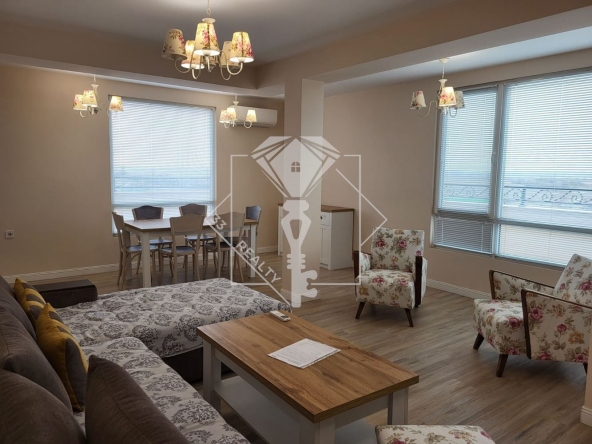 Тристаен апартамент в Пловдив, Тракия - 157 кв.м за 1529 €/кв.м - Снимка #1