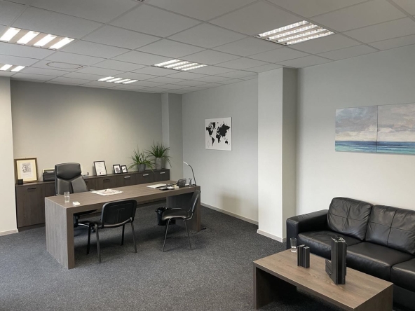 Офис в София, Витоша - 209 кв.м за 2100 €/кв.м - Снимка #1