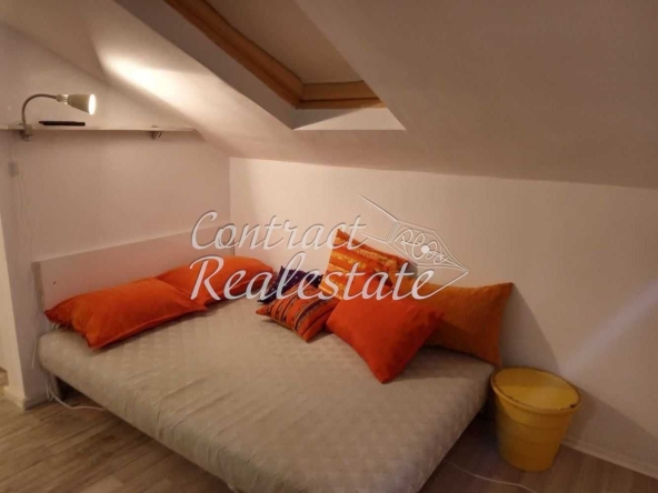 Дава се под наем Едностаен апартамент в Варна, Лятно кино Тракия - 27 кв.м за 229.5 € - Снимка #1