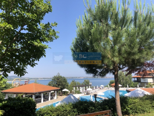 Двустаен апартамент в Созопол - 75 кв.м за 1600 €/кв.м - Снимка #1