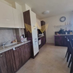 Дава се под наем Тристаен апартамент в Варна, Виница - 120 кв.м за 867 € - Снимка #1