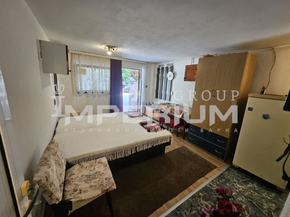 Дава се под наем Едностаен апартамент в Варна, Конфуто - 25 кв.м за 229.5 € - Снимка #1