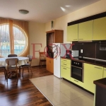 Дава се под наем Тристаен апартамент в Варна, Морска градина - 120 кв.м за 1000 € - Снимка #1