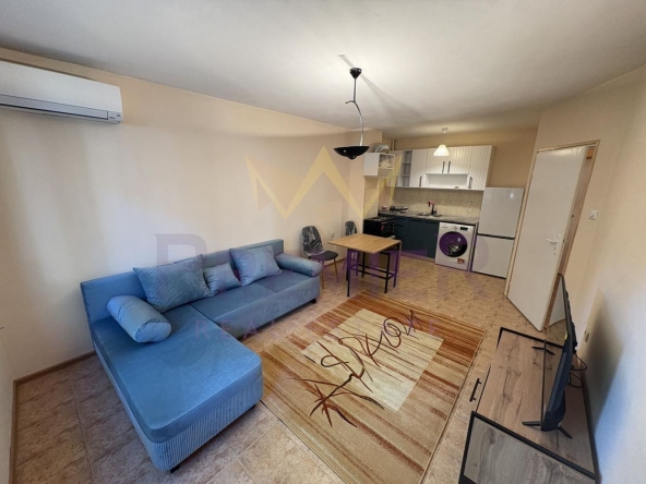 Дава се под наем Двустаен апартамент в Варна, Център - 58 кв.м за 459 € - Снимка #1