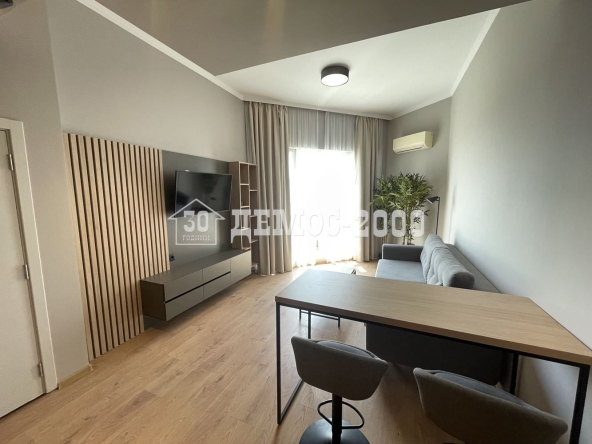 Двустаен апартамент в Варна, Бриз - 120 кв.м за 2080 €/кв.м - Снимка #1