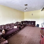 Тристаен апартамент в Разград, Житница - 110 кв.м за 3 €/кв.м - Снимка #1