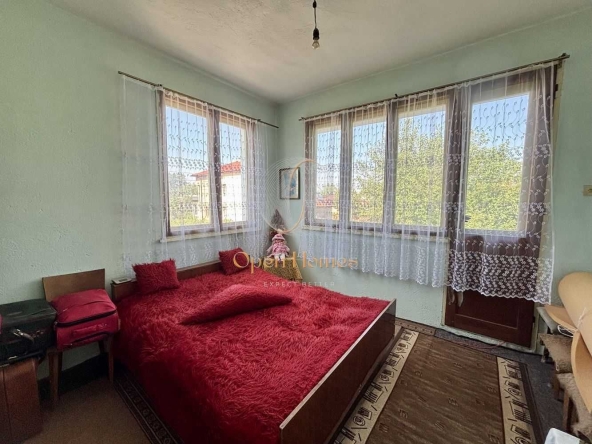 Къща в Стамболийски - 378 кв.м за 688 €/кв.м - Снимка #1