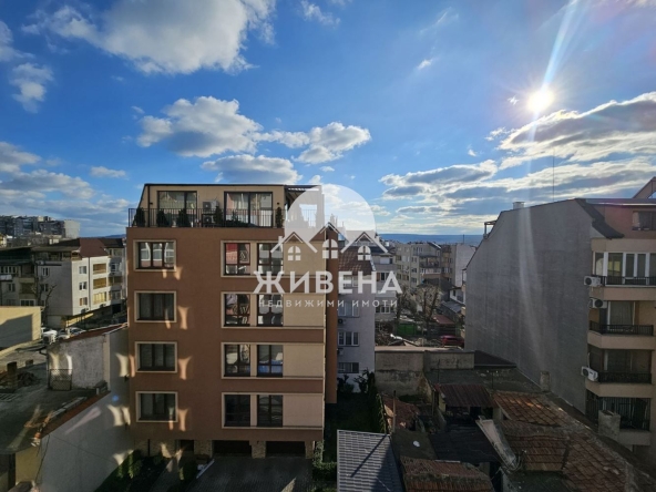 Тристаен апартамент в Варна, Погреби - 98 кв.м за 1898 €/кв.м - Снимка #1