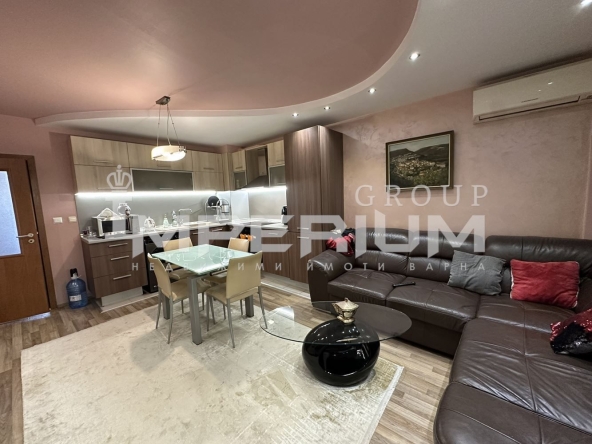 Дава се под наем Двустаен апартамент в Варна, Левски - 70 кв.м за 510 € - Снимка #1