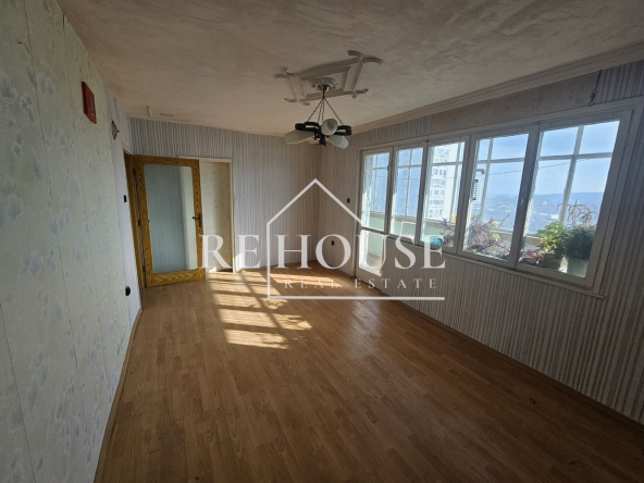 Тристаен апартамент в Варна, Левски - 95 кв.м за 1706 €/кв.м - Снимка #1